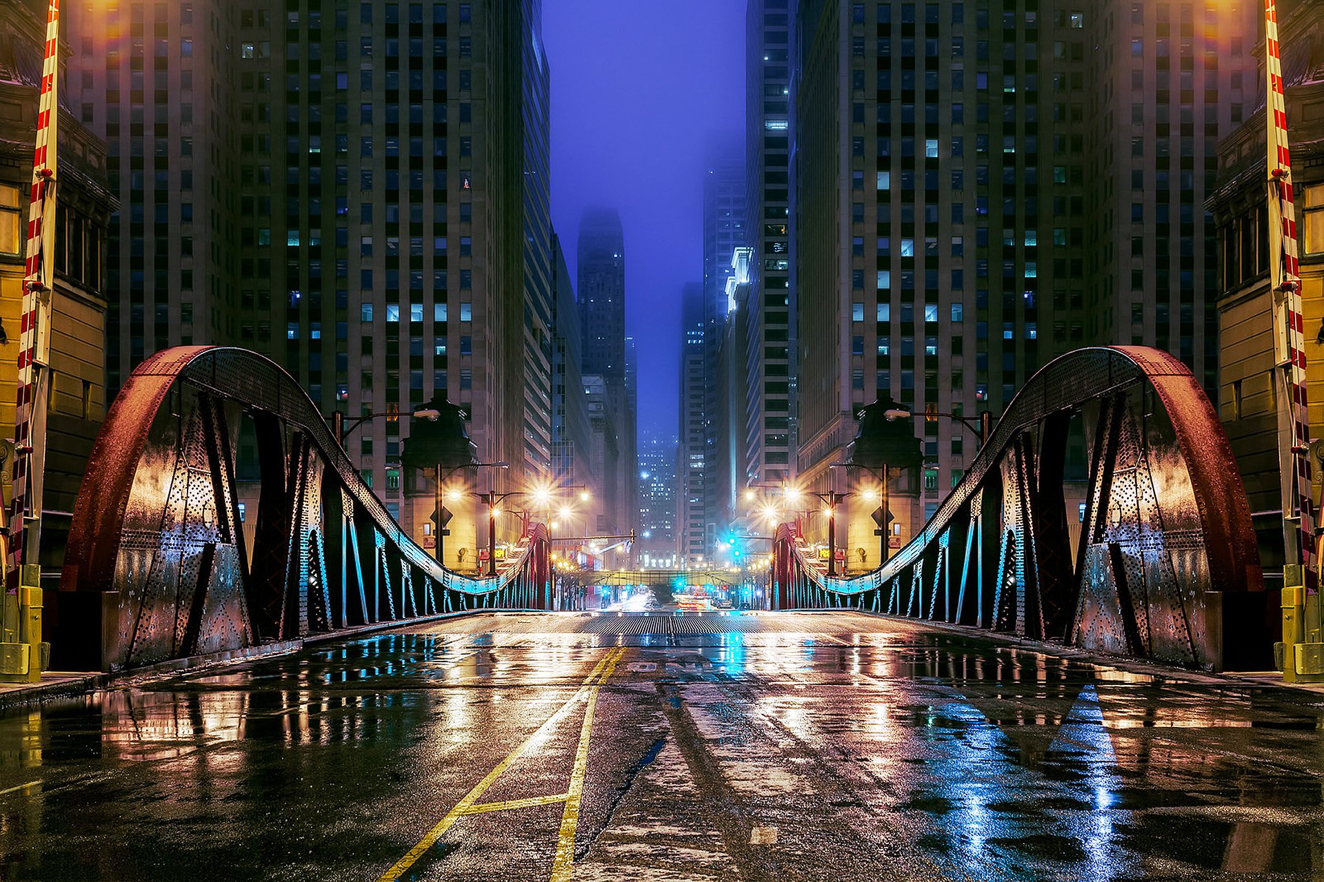 chicago illinois usa stadt brücke straße straße nacht abend lichter wolkenkratzer gebäude pfützen wasser reflexionen