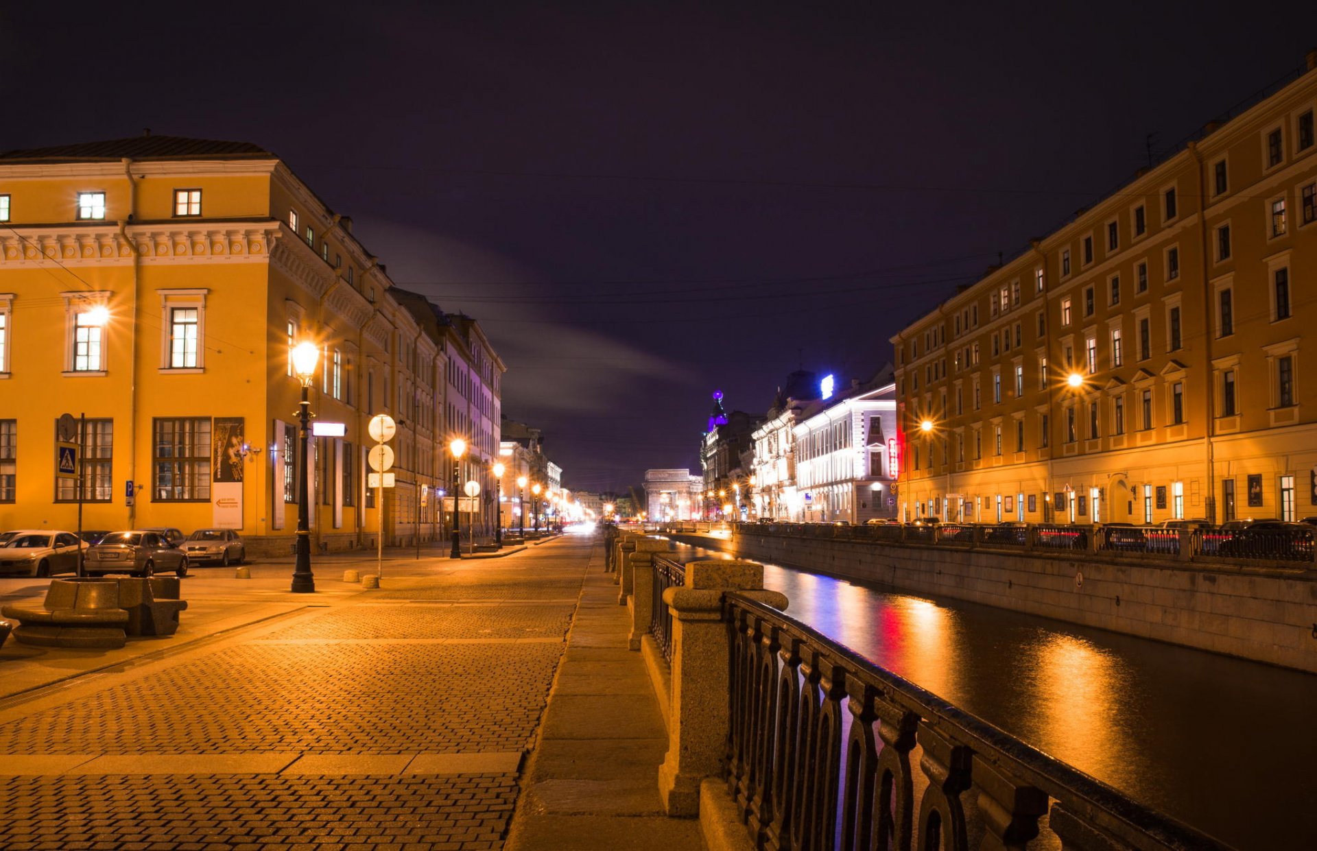 saint-pétersbourg peter russie saint-pétersbourg griboedova canal nuit