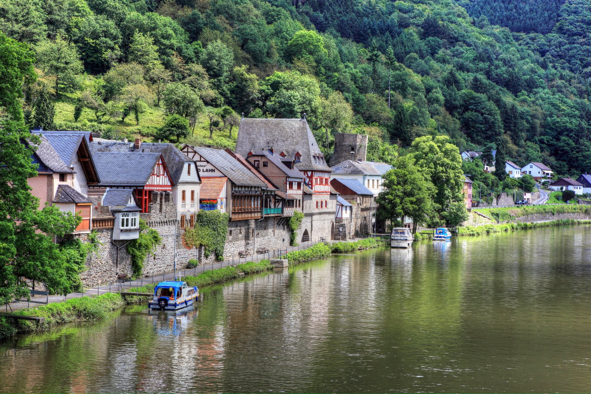germania dausenau città fiume case barche foto