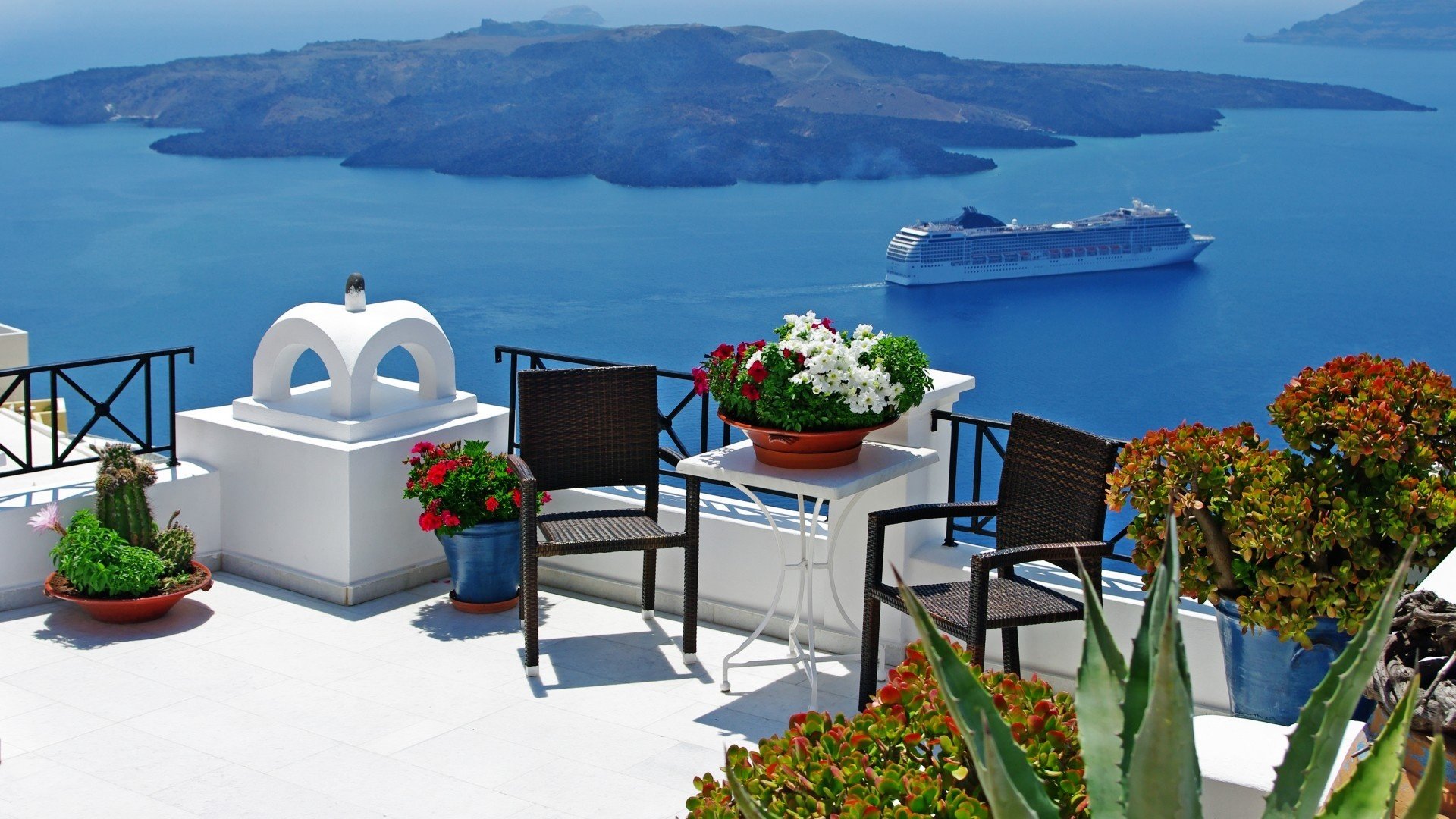 grecia santorini mar egeo oia sera città lanterne chiesa cupola case