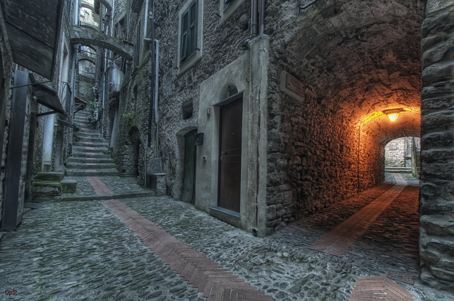 città vecchia strada casa pavimentazione lanterna porta finestra arco strada casa finitrici lucernario porta finestra sfondo carta da parati widescreen schermo intero widescreen widescreen
