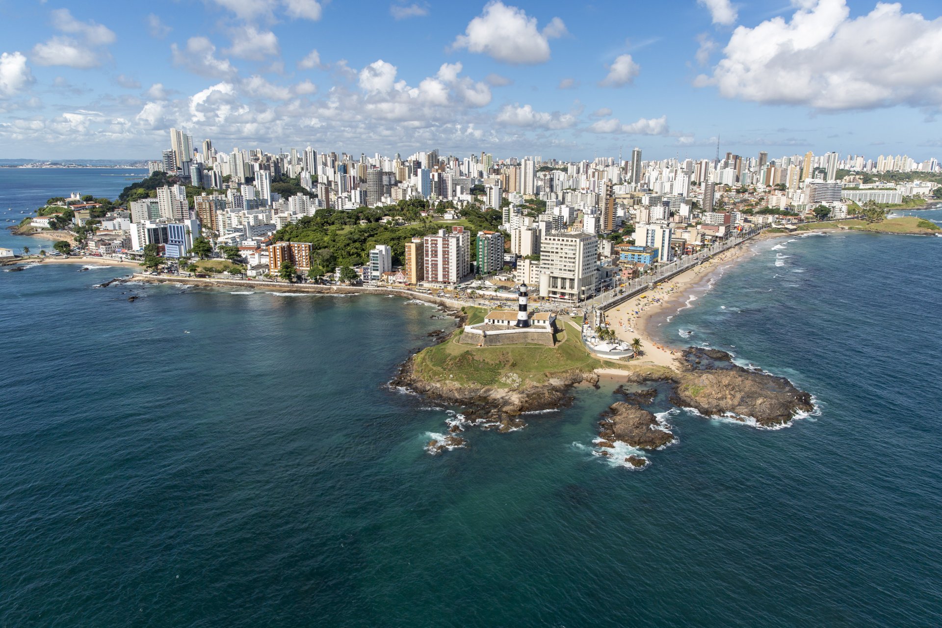 salwador bahia brazylia farol da barra latarnia morska barra plaża morze farol da barra