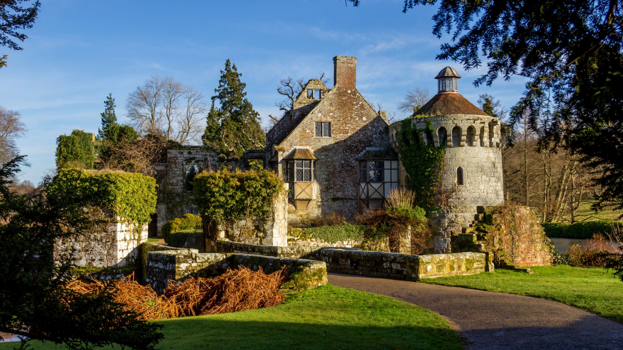 england castle scotney castle track ditch tree