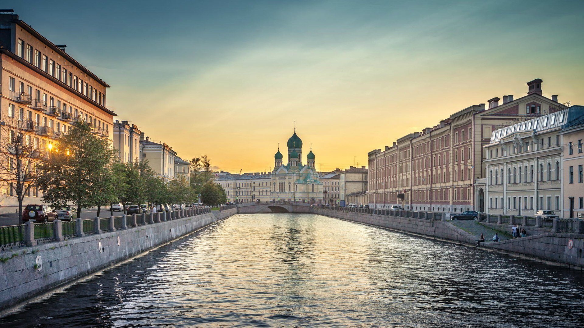russland st. petersburg peter newa fluss häuser himmel kathedrale morgen sonnenaufgang brücke bäume st. petersburg