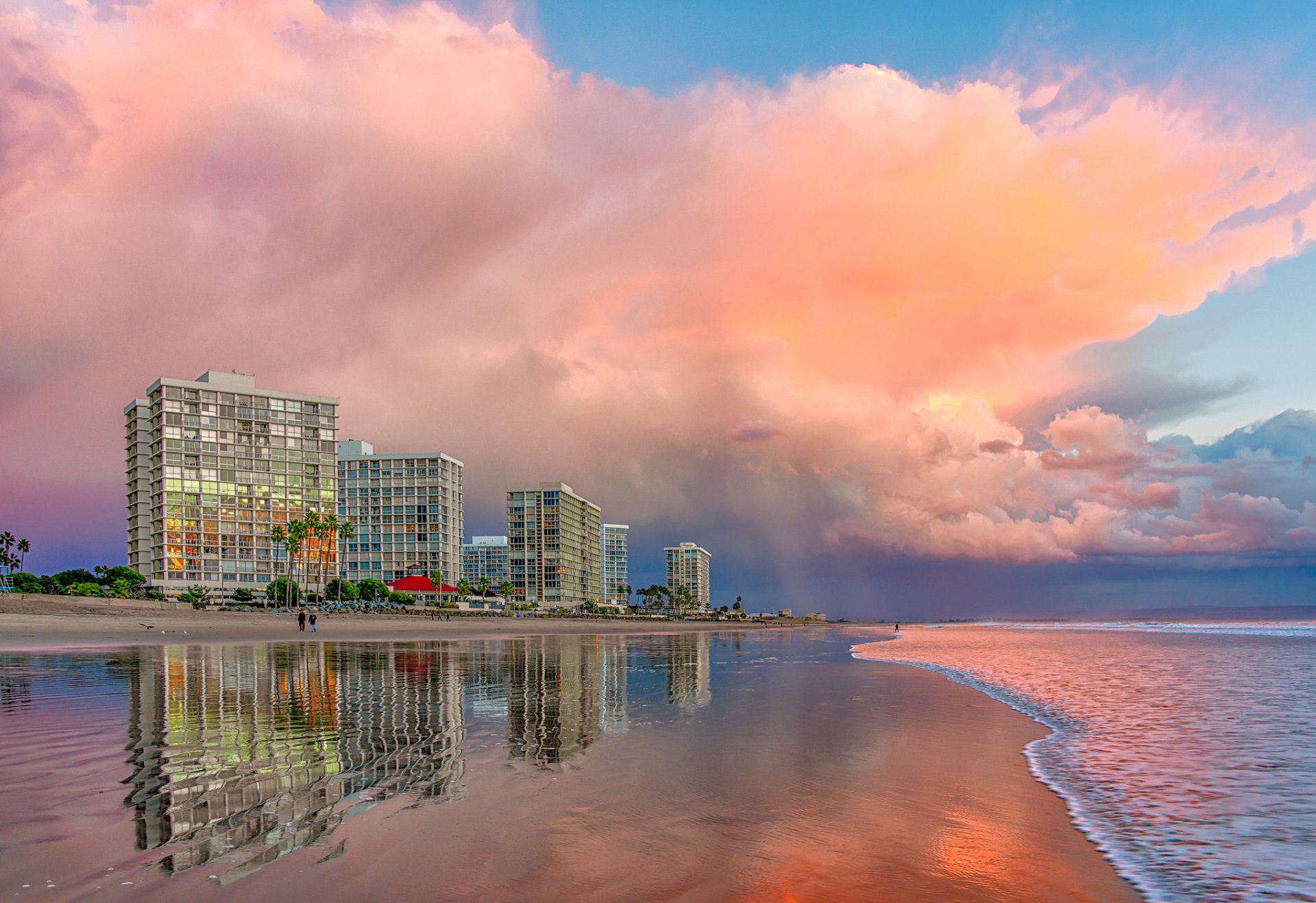 california san diego playa nubes rosa