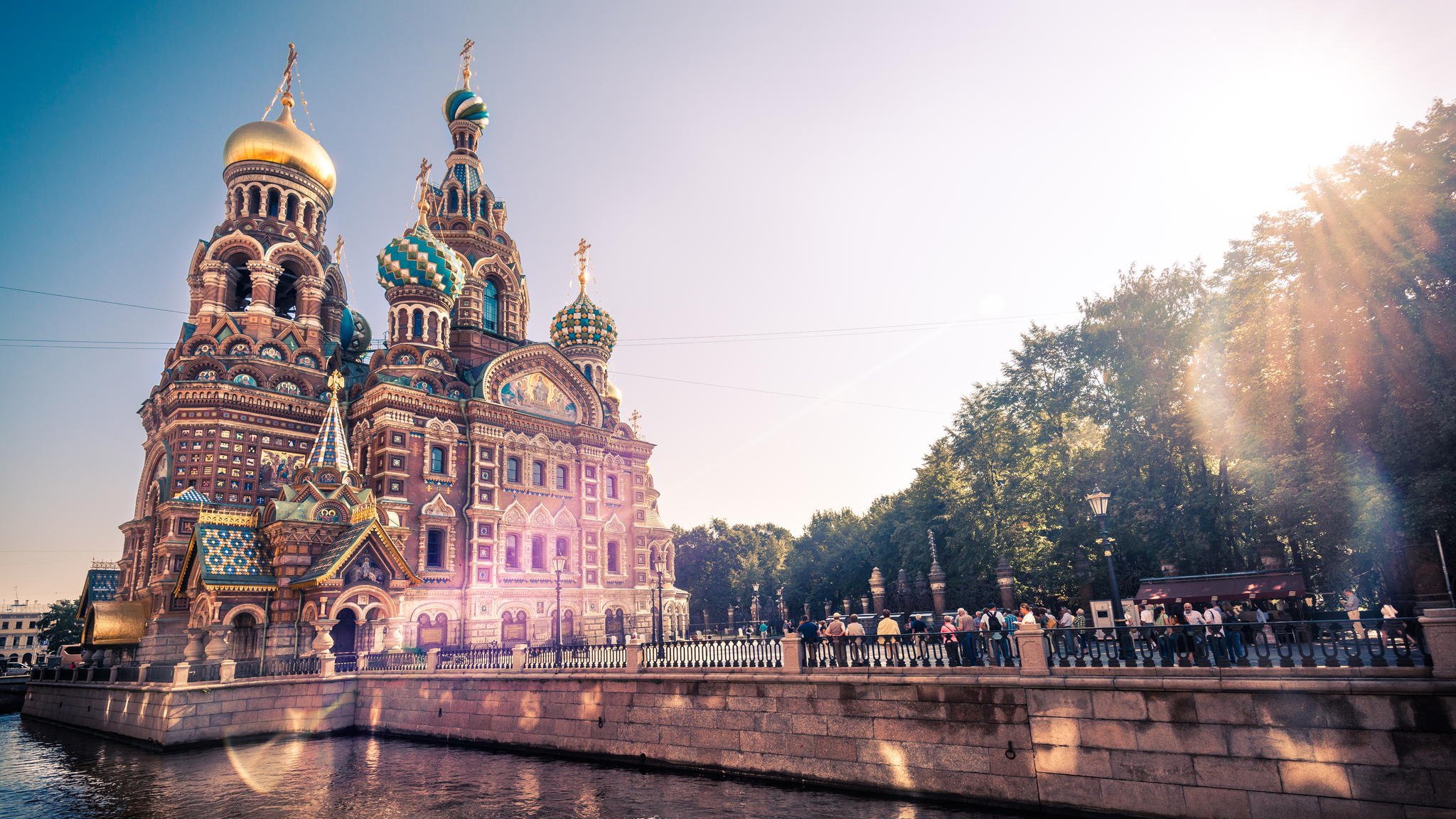 petersburg peter rosja promienie słońce sabor spassa na krwi