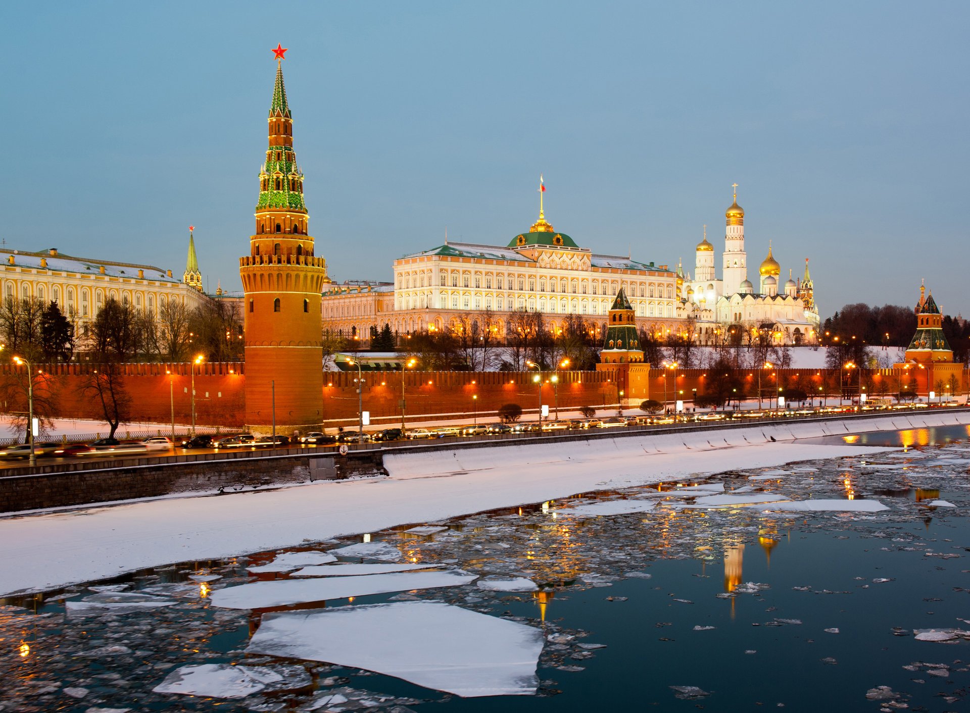 mosca russia cremlino città fiume inverno ghiaccio