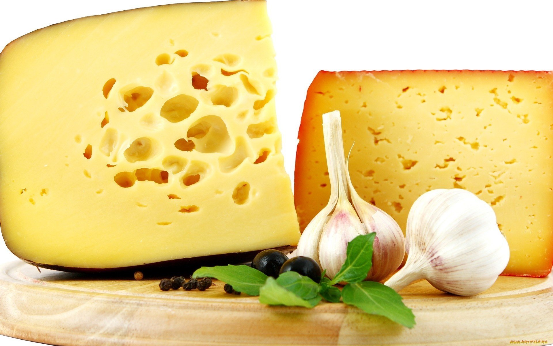 queso ajo fondo blanco