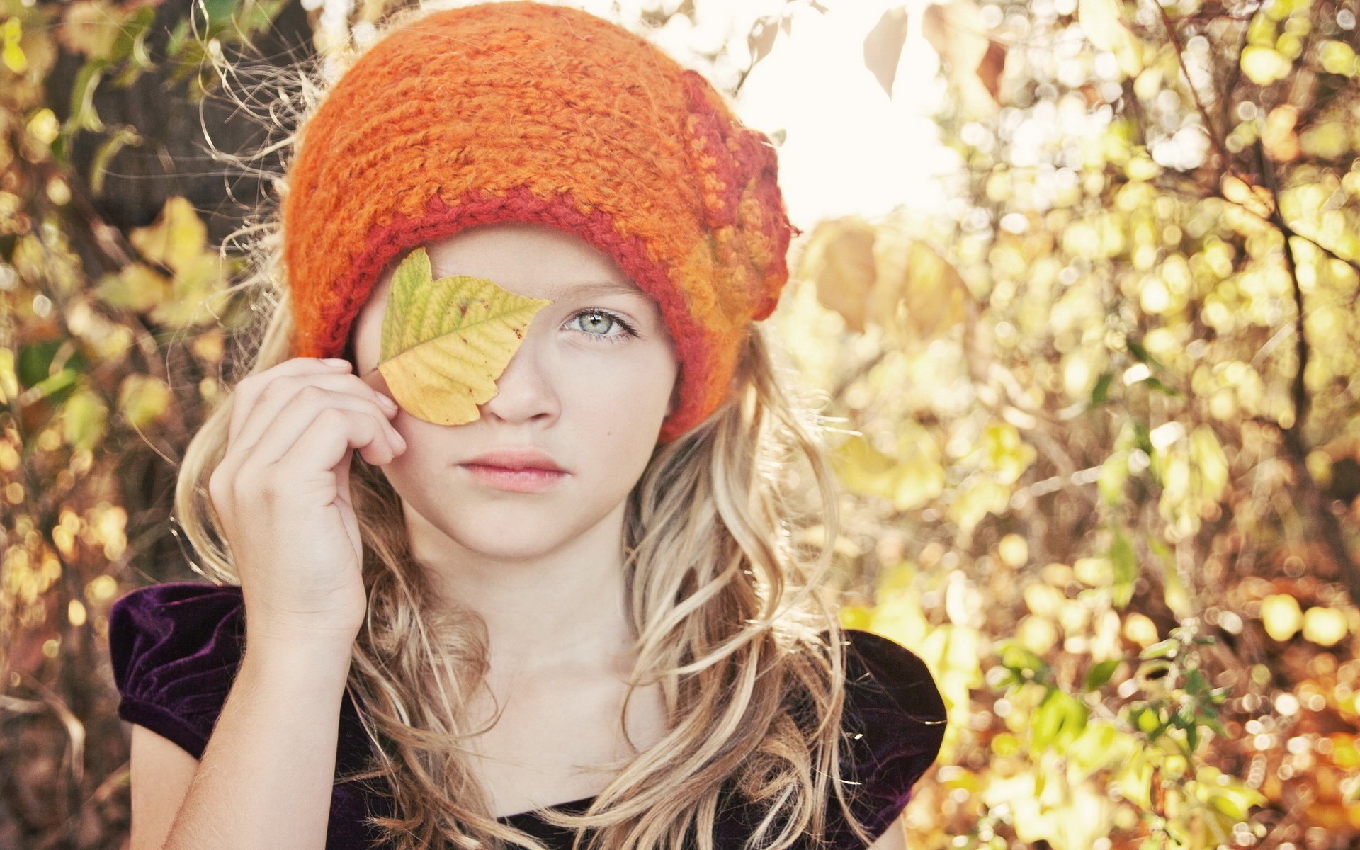 autumn girl mood