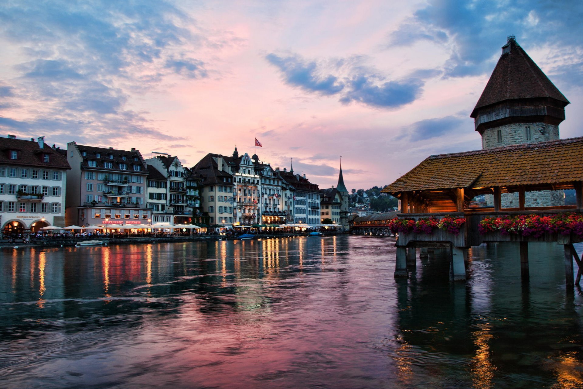 suisse lucerne ville rivière soirée maisons lumières réflexion nuages