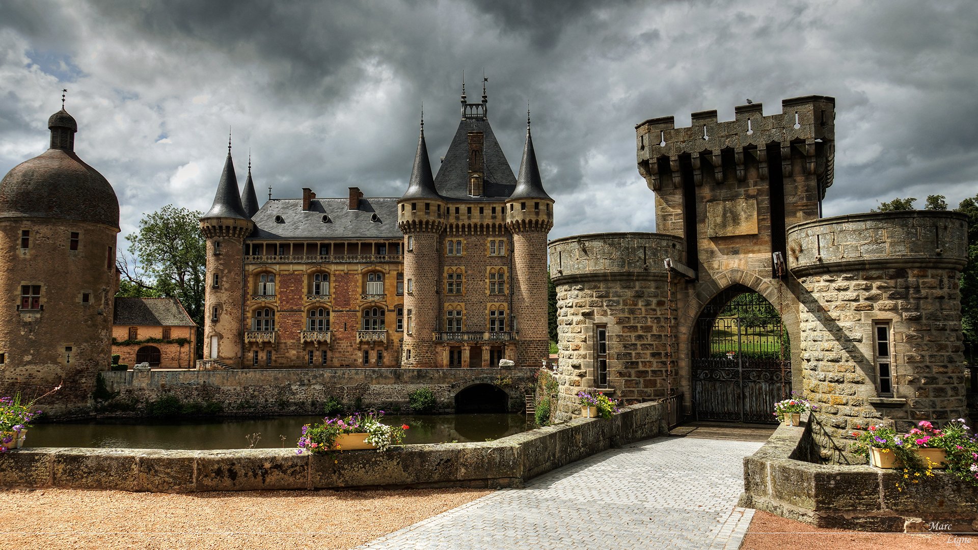 frankreich schloss la clayette schloss festung türme