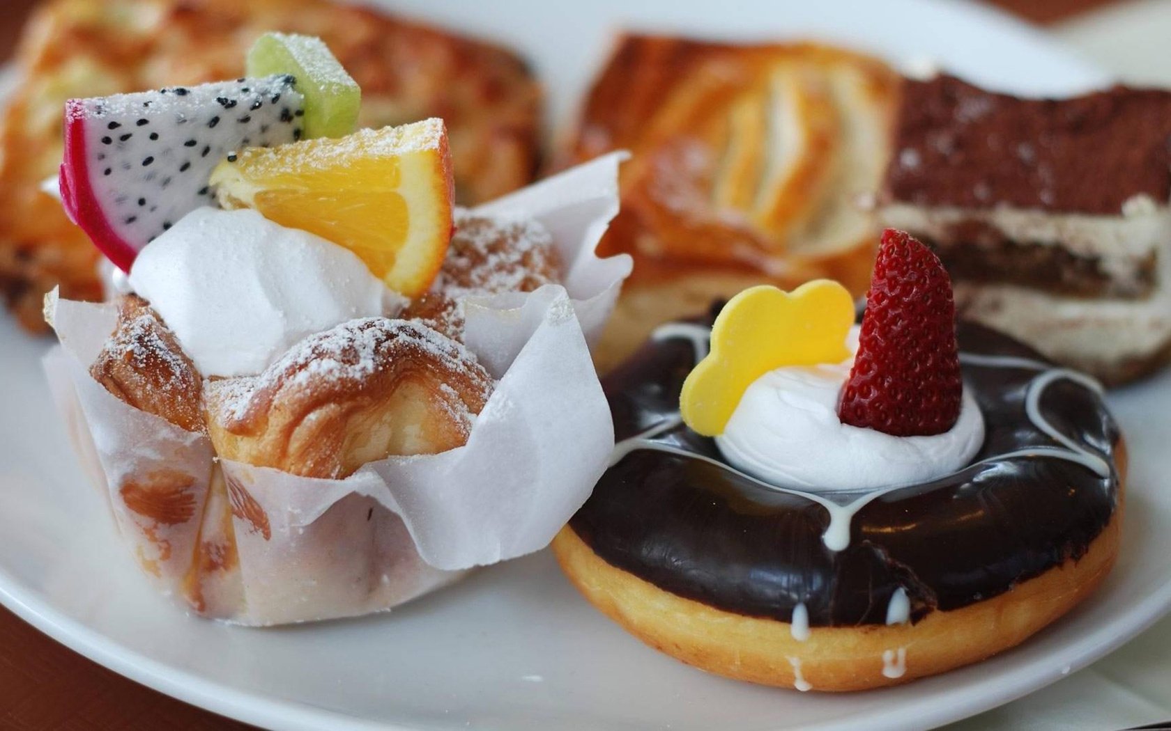 crema pastel fruta
