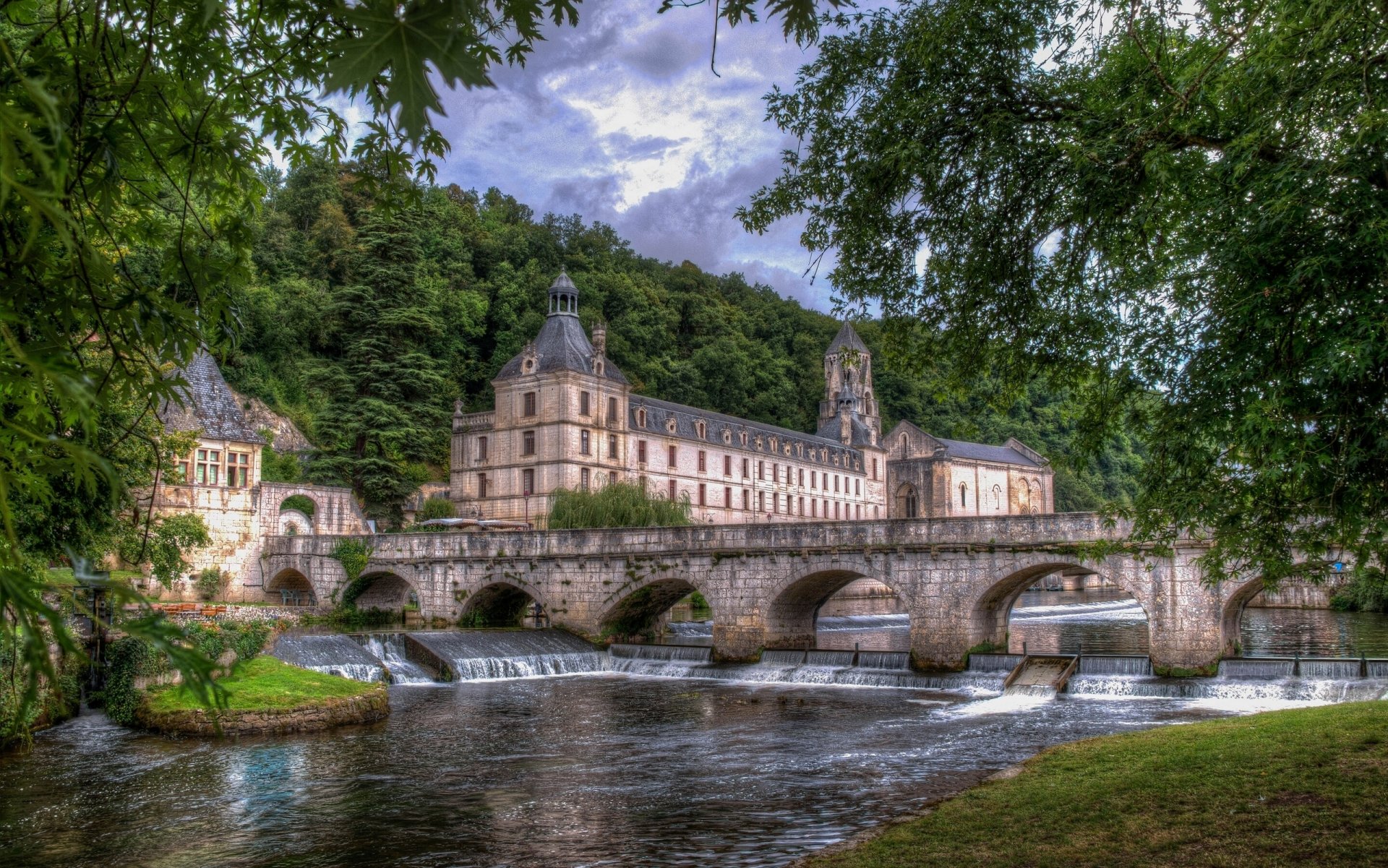 brantom dordoña francia río dordoña río dordoña abadía puente río