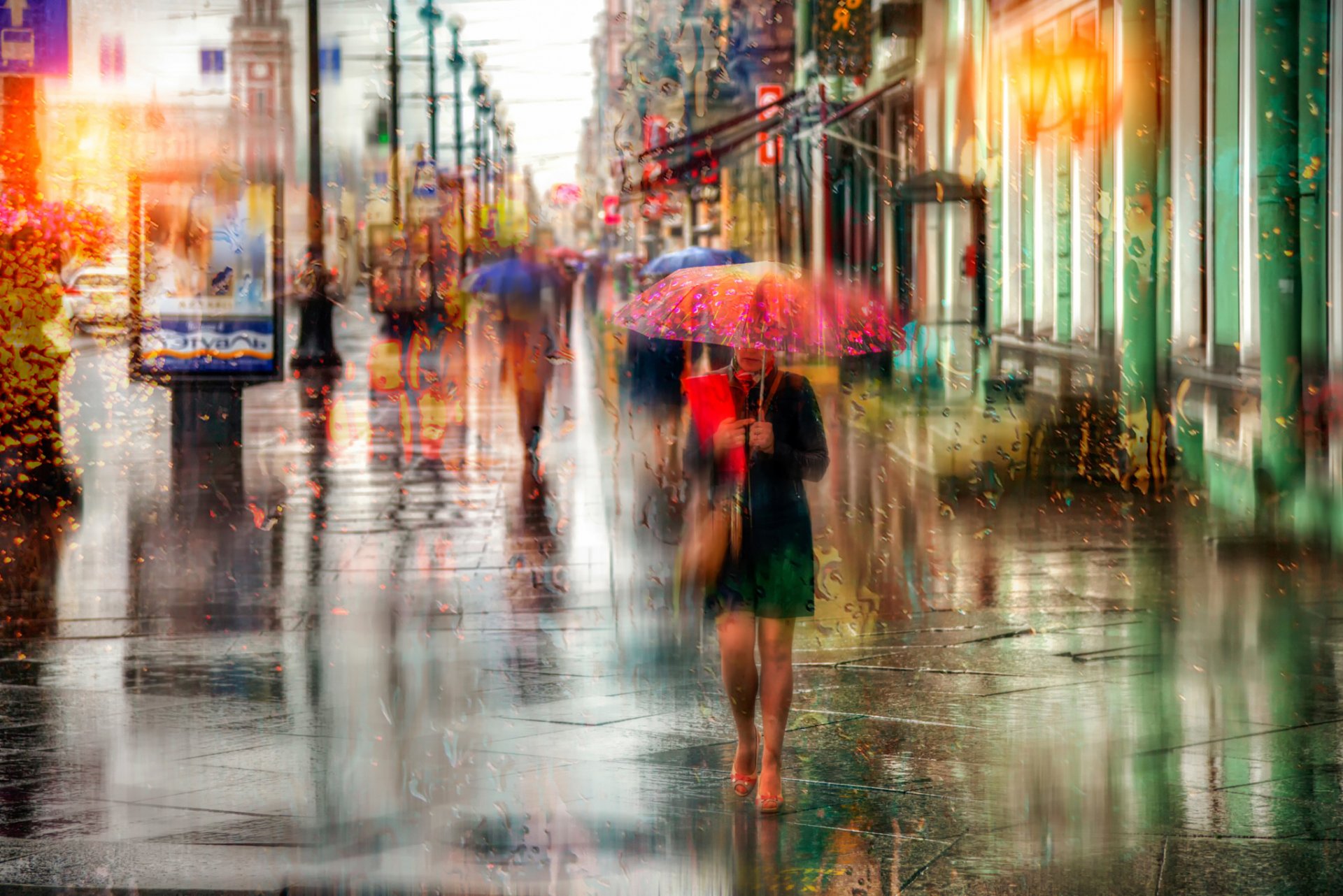 saint-pétersbourg russie perspective nevski pluie gouttes fille parapluie