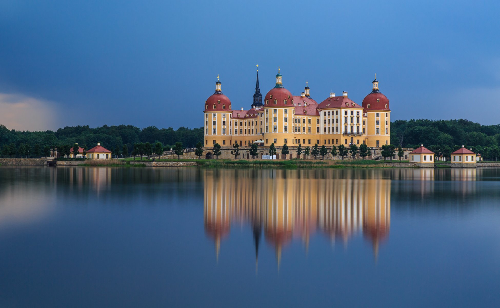 castello di moritzburg germania riflessione acqua