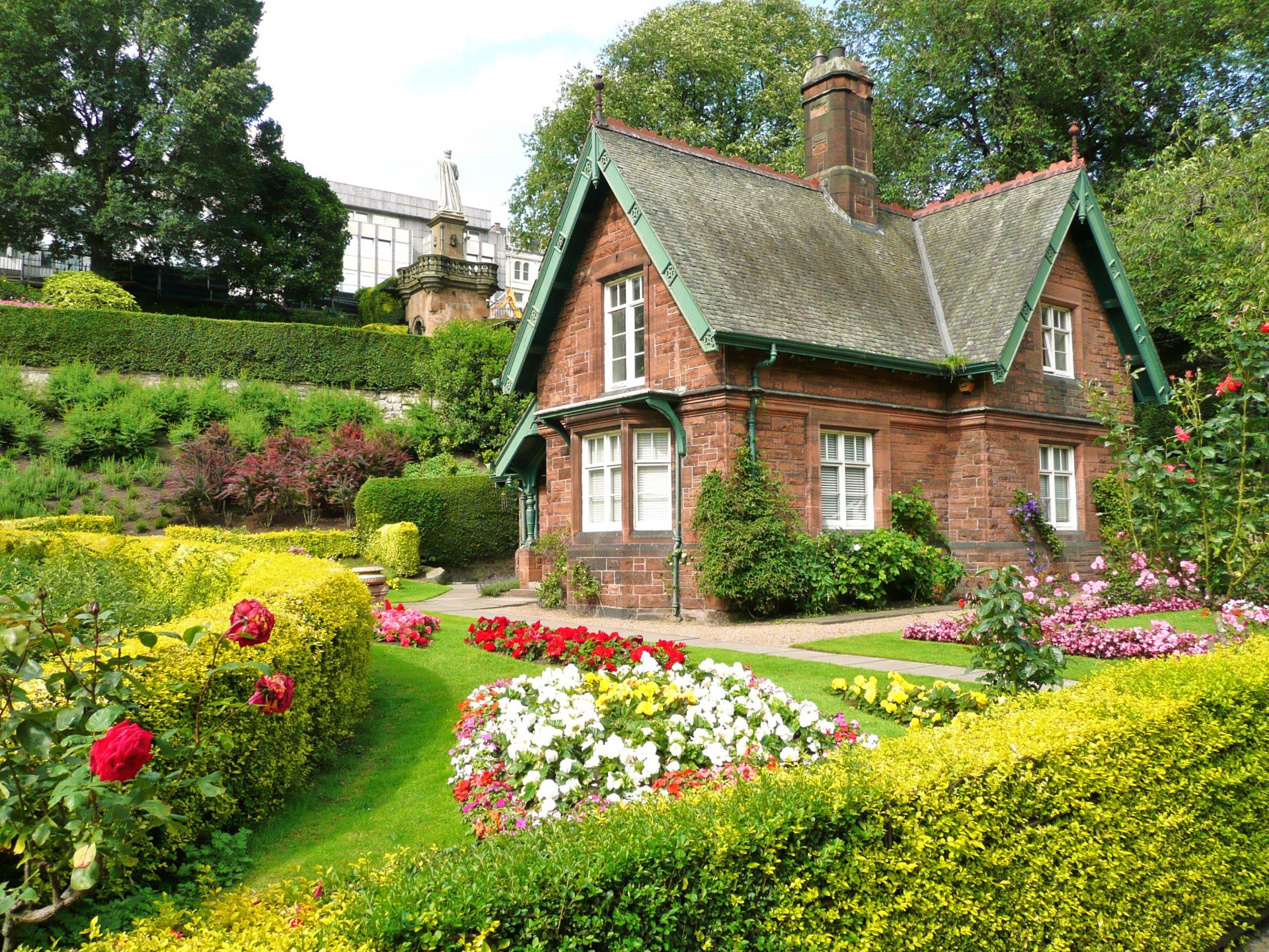 maison ville jardin architecture style