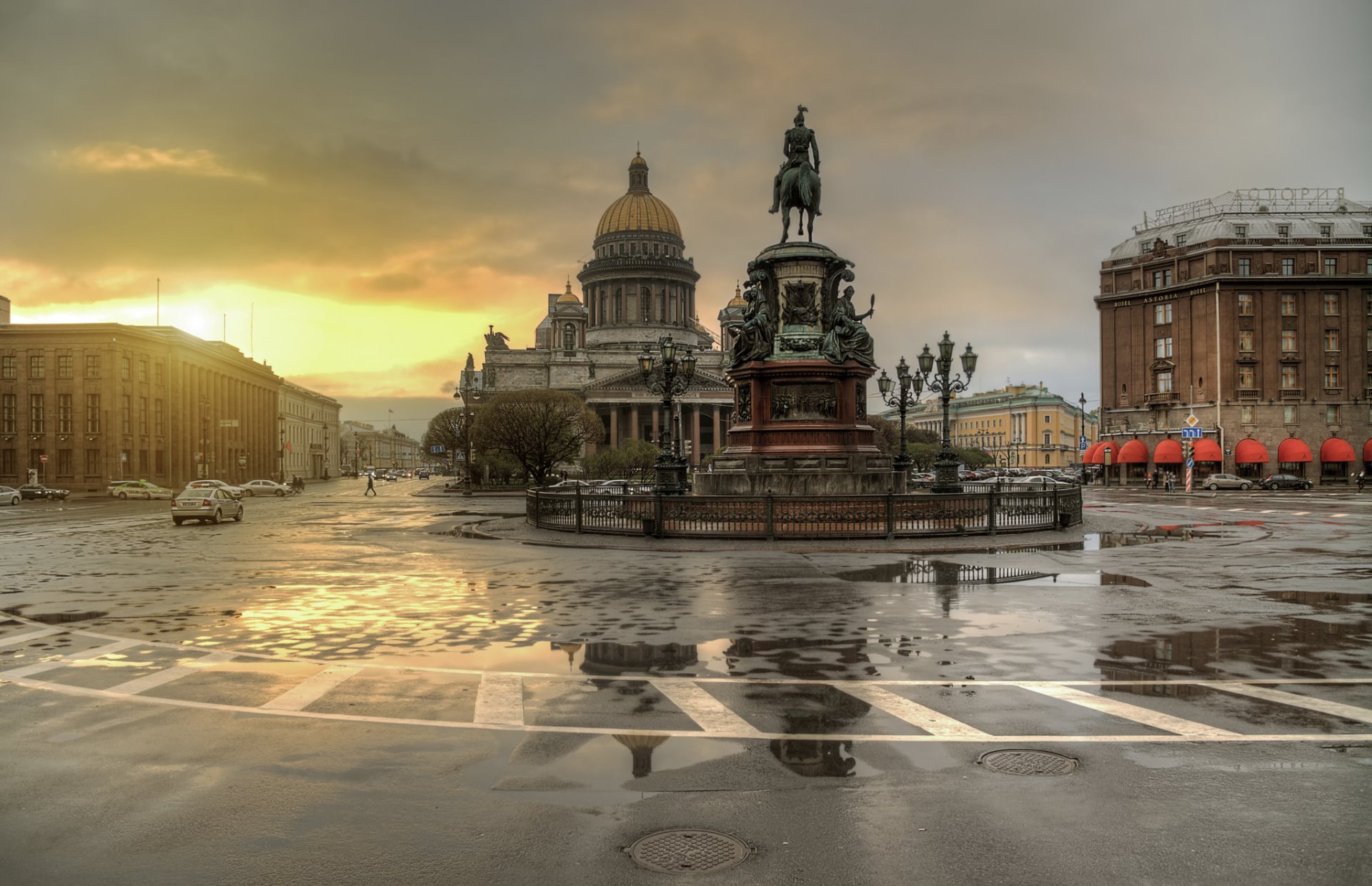 sankt petersburg zachód słońca po deszczu