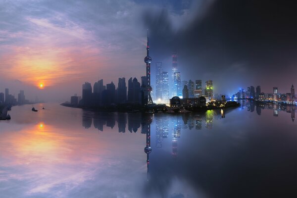 Deux vues de Shanghai avec de l eau