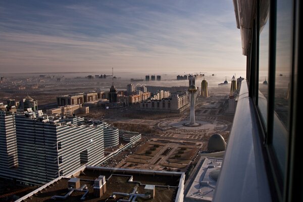 Vue de la ville d Astana. Photo prise de la fenêtre de la maison à Astana