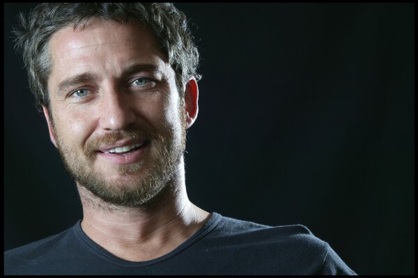 Foto di successo dell attore Gerard Butler
