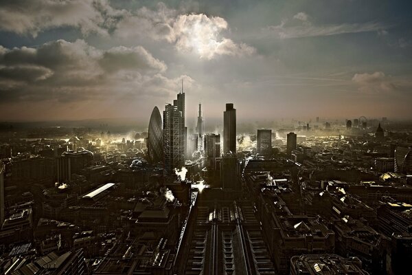 Gratte-ciel de Londres avec des hauteurs sur fond de ciel nocturne
