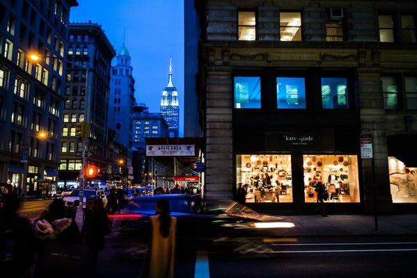 The evening bustle of the streets of Manhattan