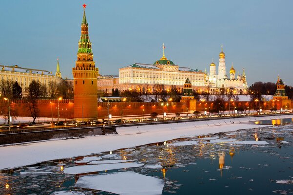 Beau Kremlin d hiver matin