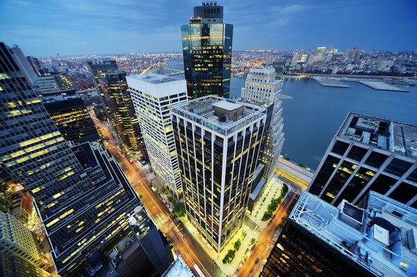 Gebäude in Manhattan, Stadt in der Nacht