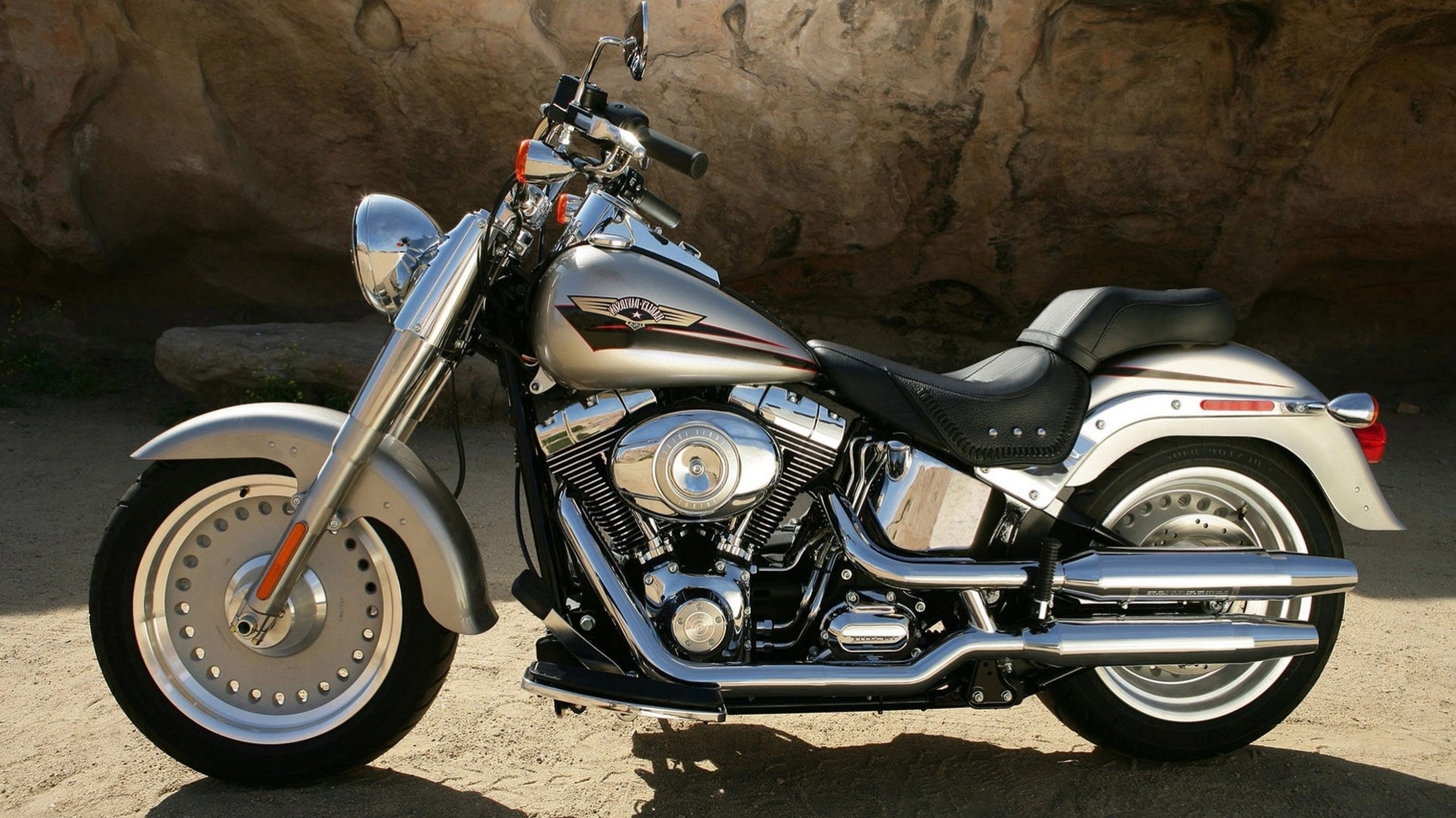 grey harley davidson bike