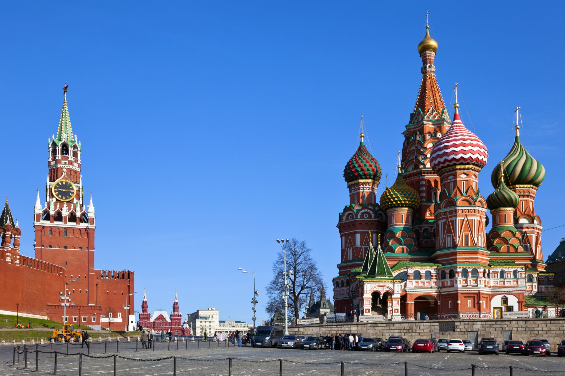 moscow russia kremlin city square St. basil s cathedral