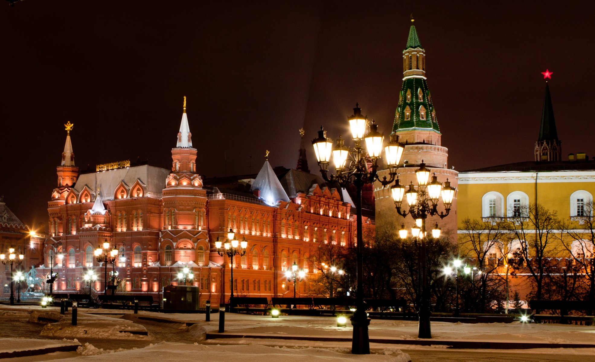 stadt moskau nacht platz rot kreml museum türme laternen winter lichter