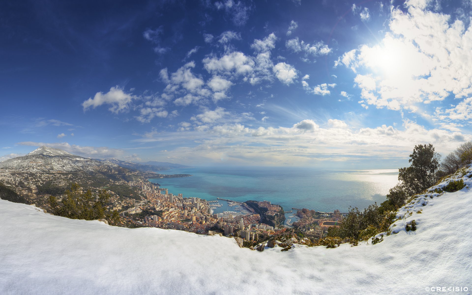 monaco hiver neige mer maisons villes