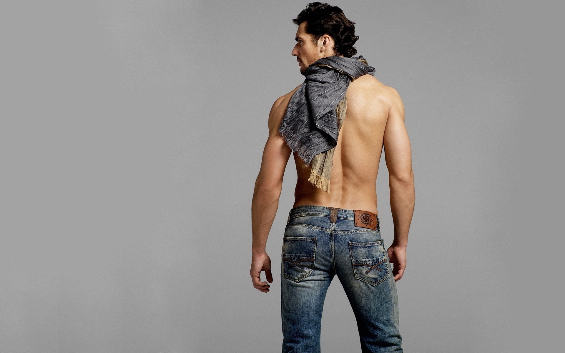 jeans homme retour aventador