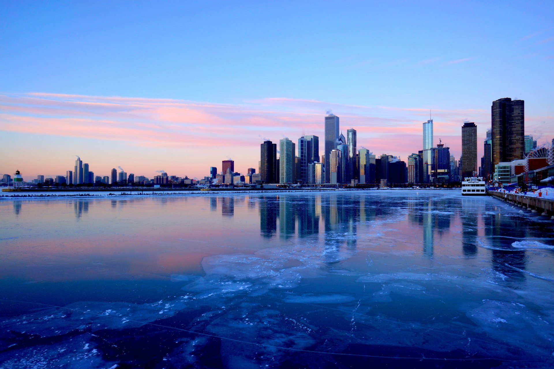 chicago illinois stadt fluss wolkenkratzer abend winter