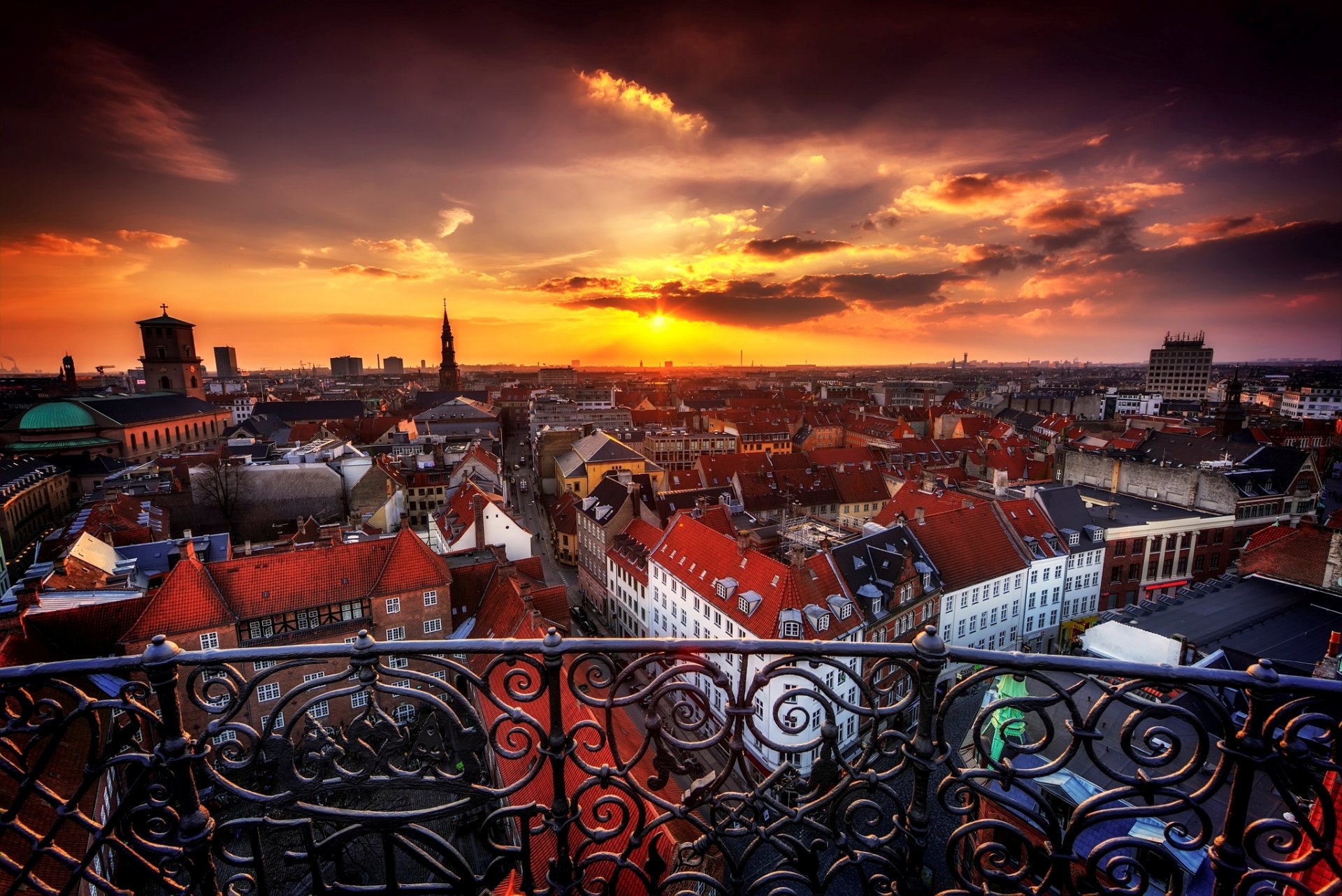 kopenhaga dania miasto wieczór zachód słońca domy budynki panorama