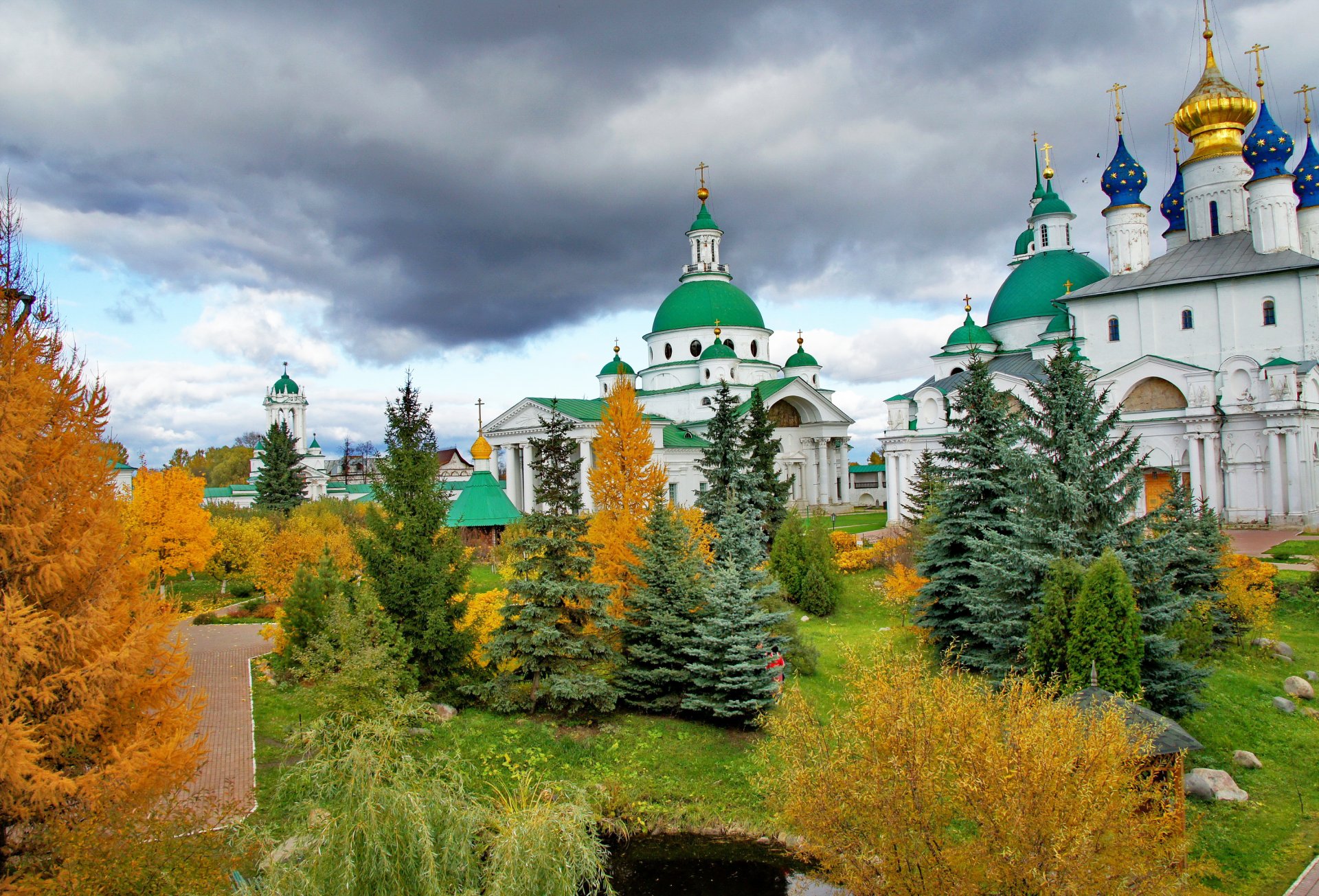 erlöser-yakovlev-kloster rostow russland herbst