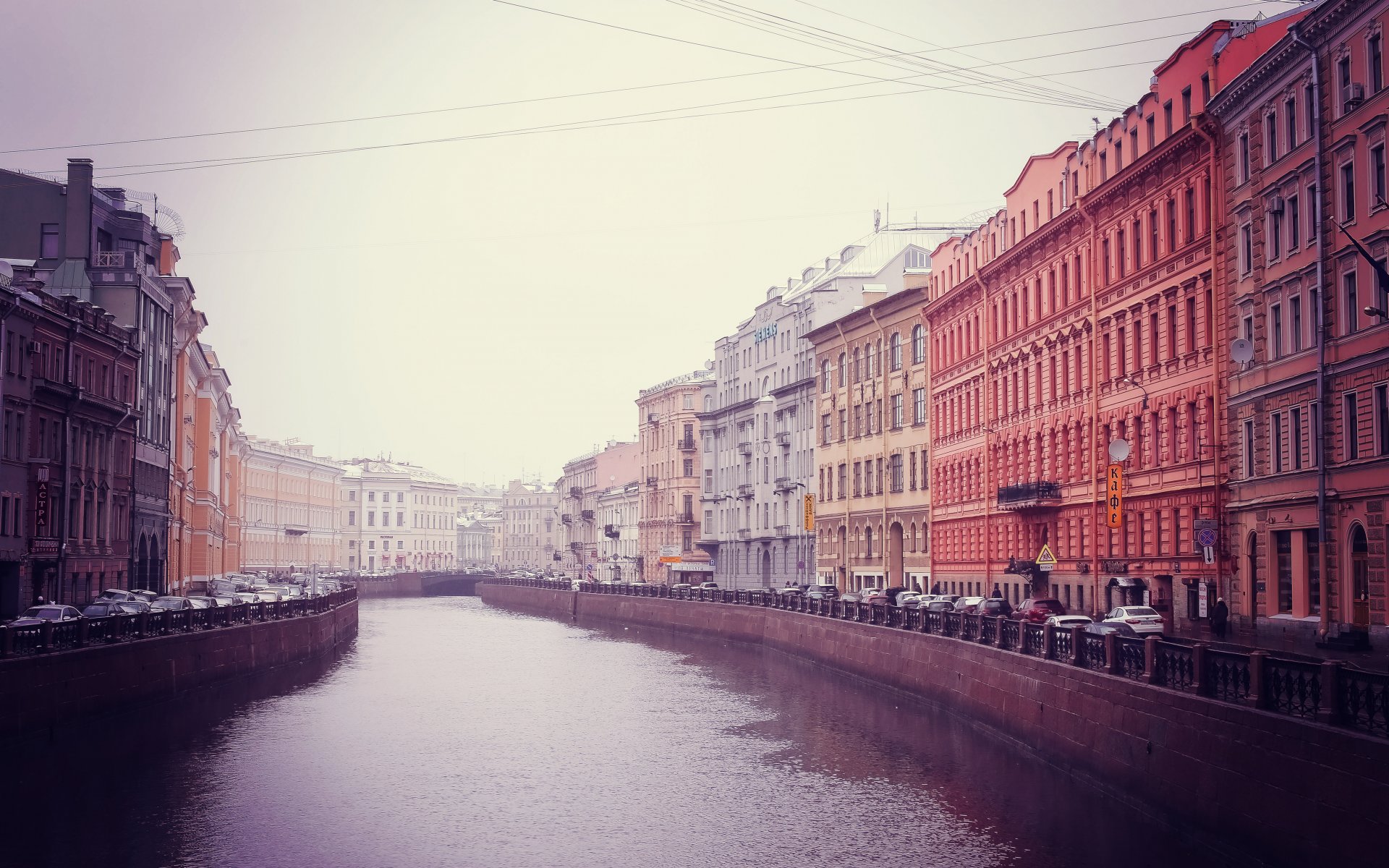 st. petersburg peter russland st. petersburg uferpromenade häuser gebäude flusswaschbecken