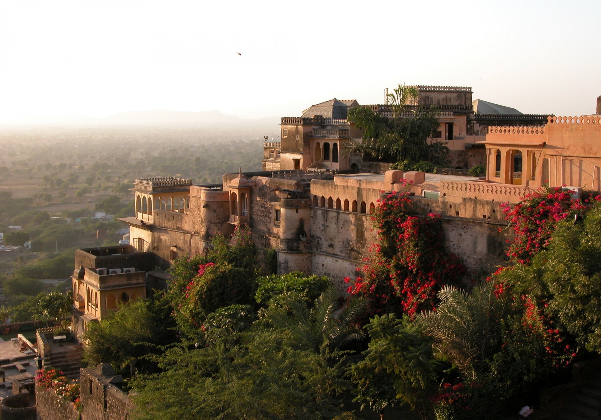 india neemrana fort palace nemrana architecture mountain supplies trees