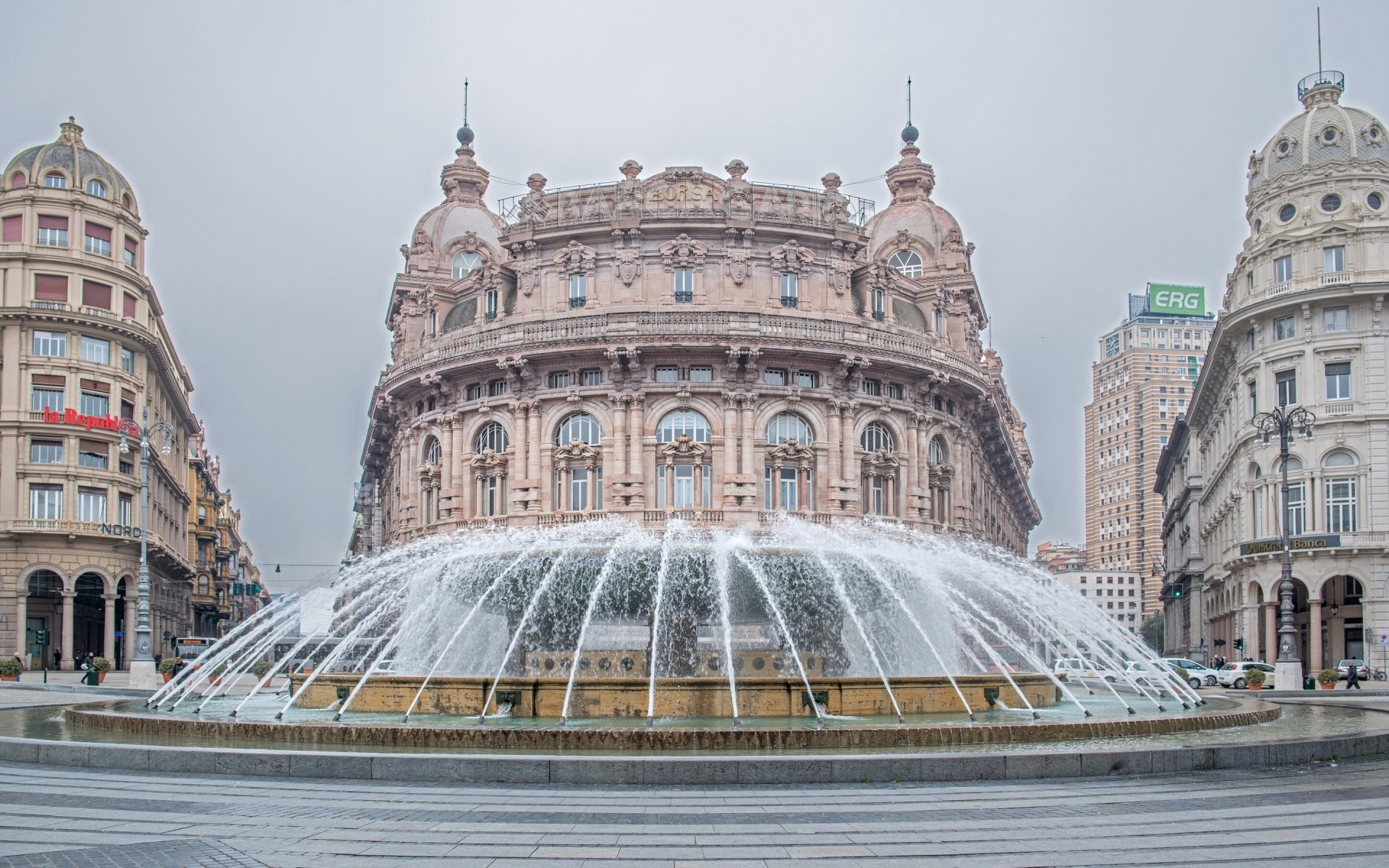 génova italia fuente plaza edificios