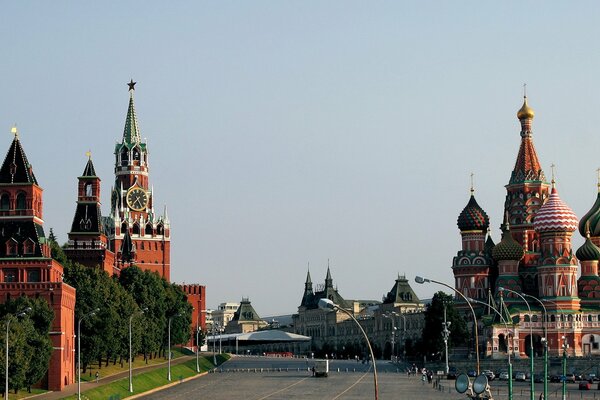 The Kremlin and St. Basil s Cathedral in Moscow