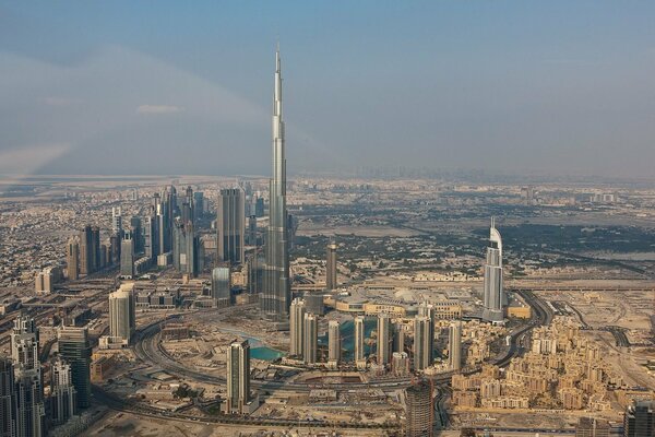 Burj Khalifa in Dubai aus der Vogelperspektive