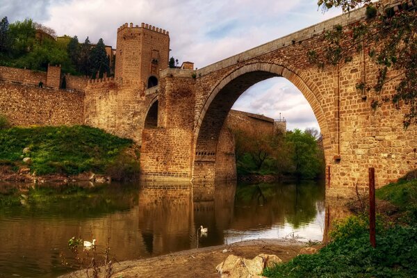 Brücke über den Fluss in Toledo Spanien