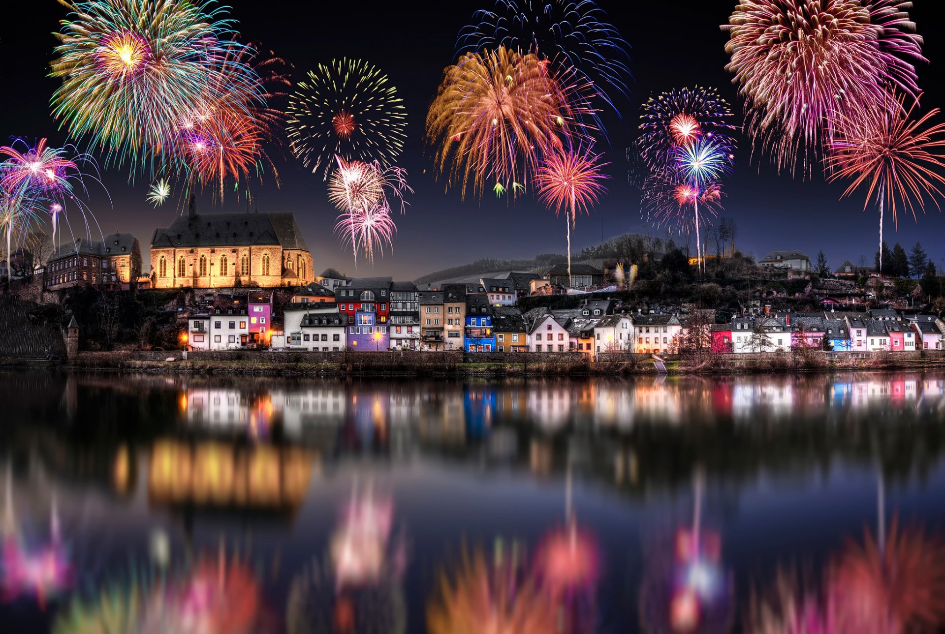 saarburg alemania año nuevo vacaciones fuegos artificiales