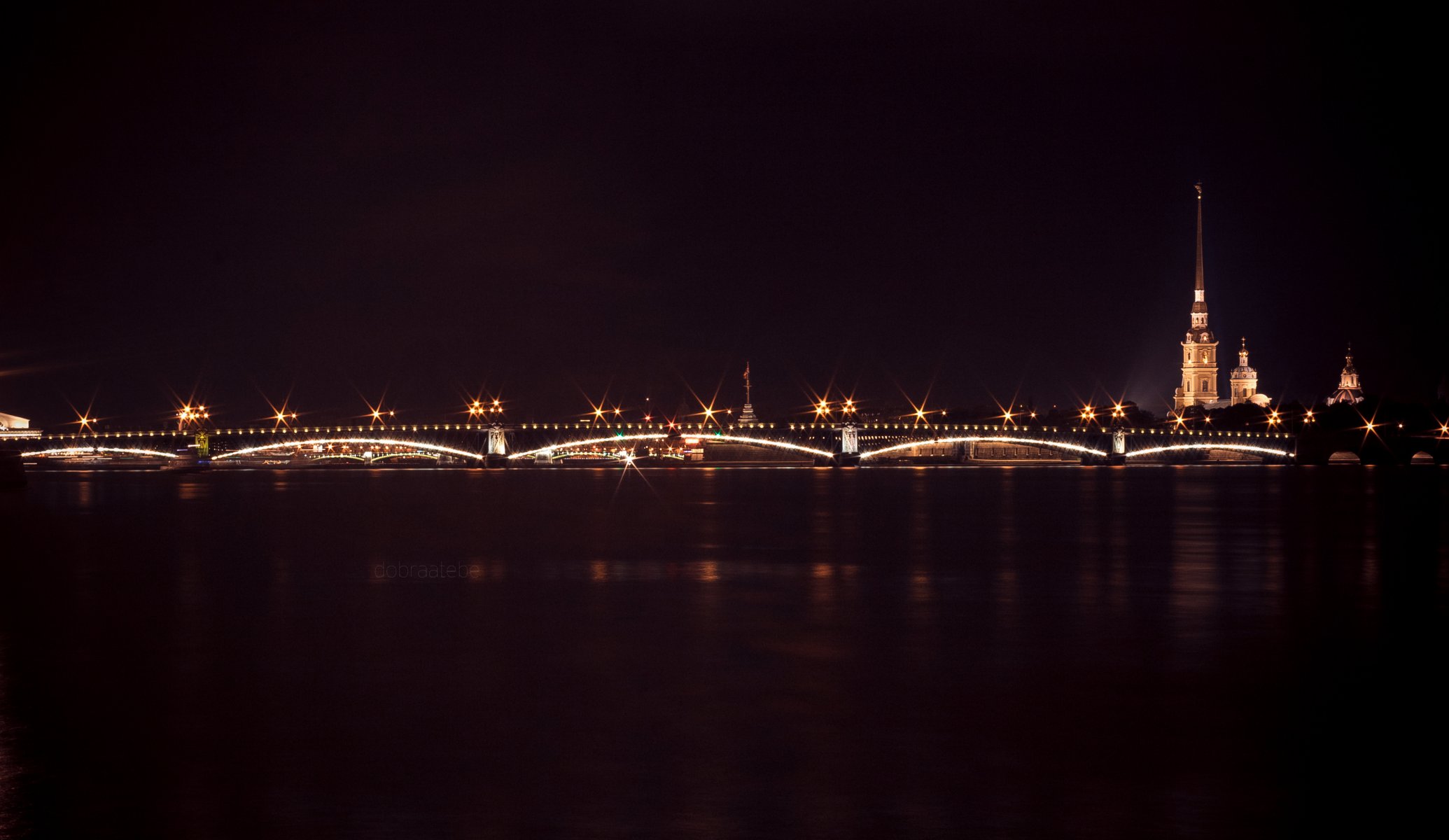 peter newa festung brücke dobraatebe kanal nacht lichter lichter dunkel wand kirchturm