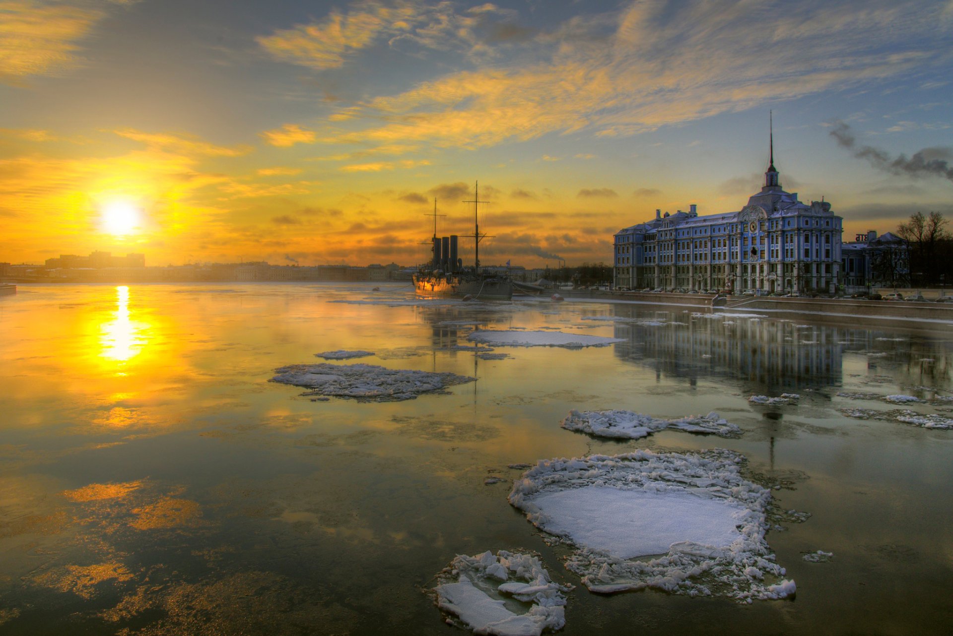 saint-pétersbourg croiseur aurora hiver