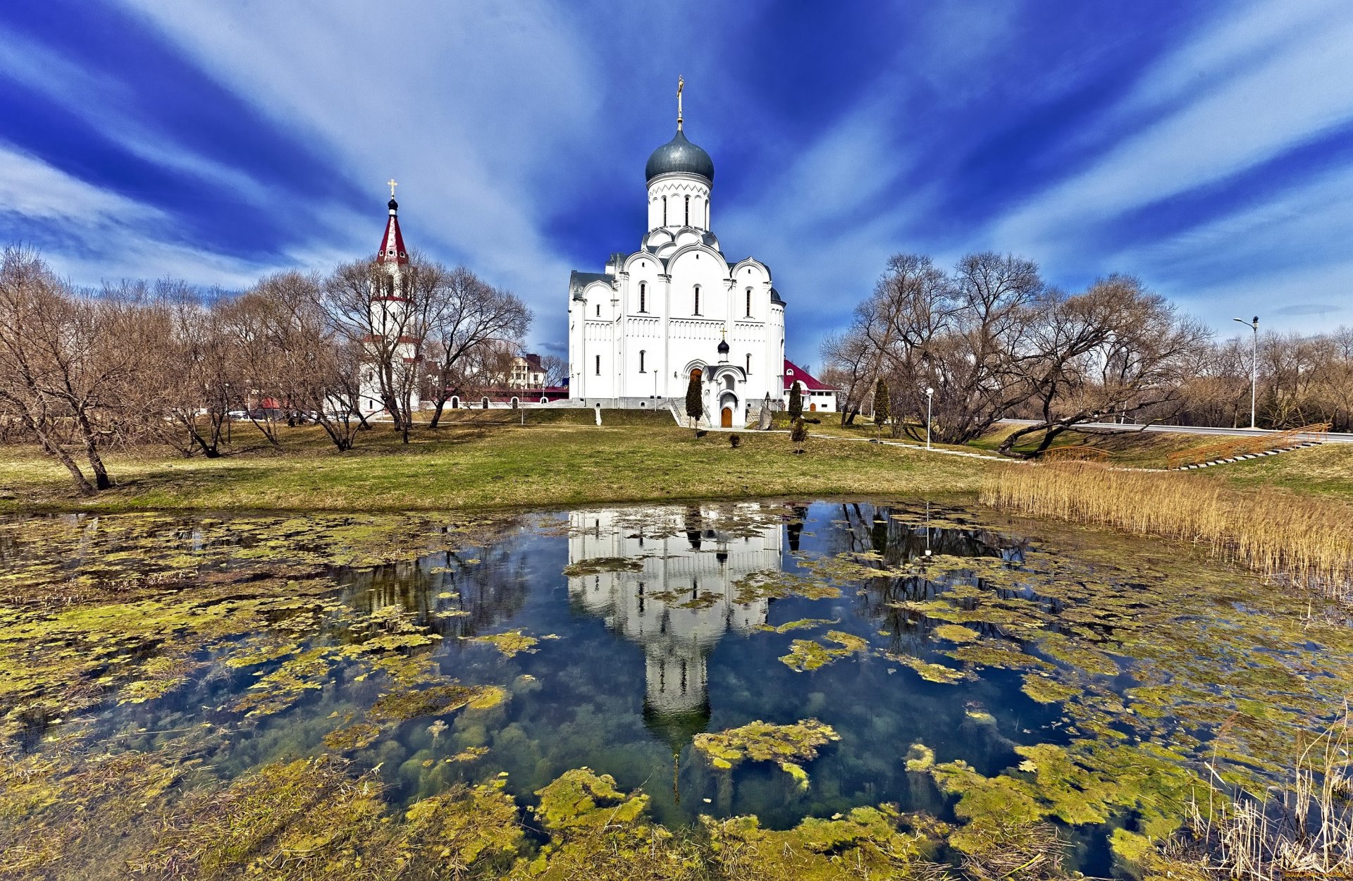 minsk republik belarus schutzheiliger tempel weißrussland bäume natur