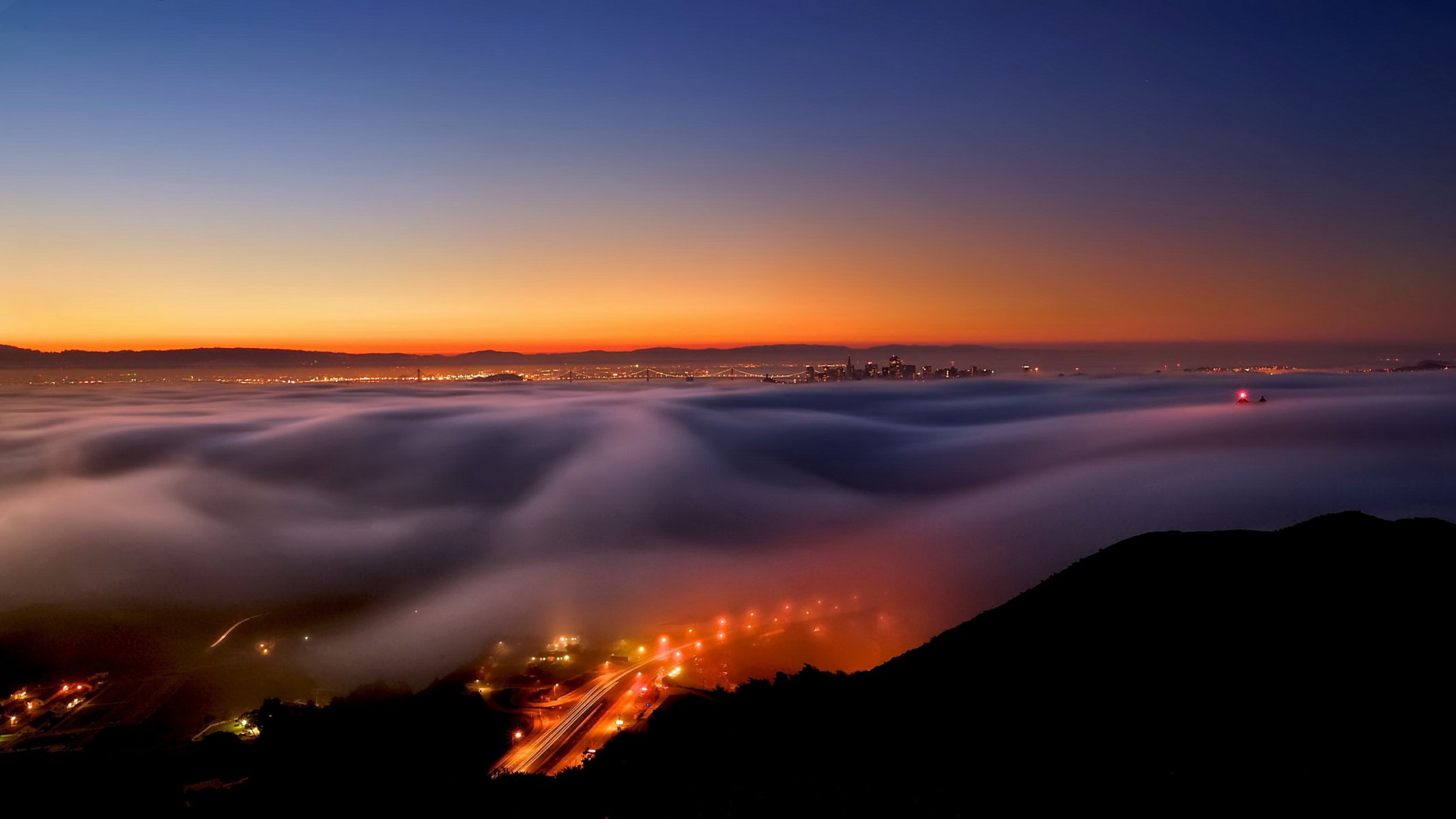 città notte nebbia paesaggio