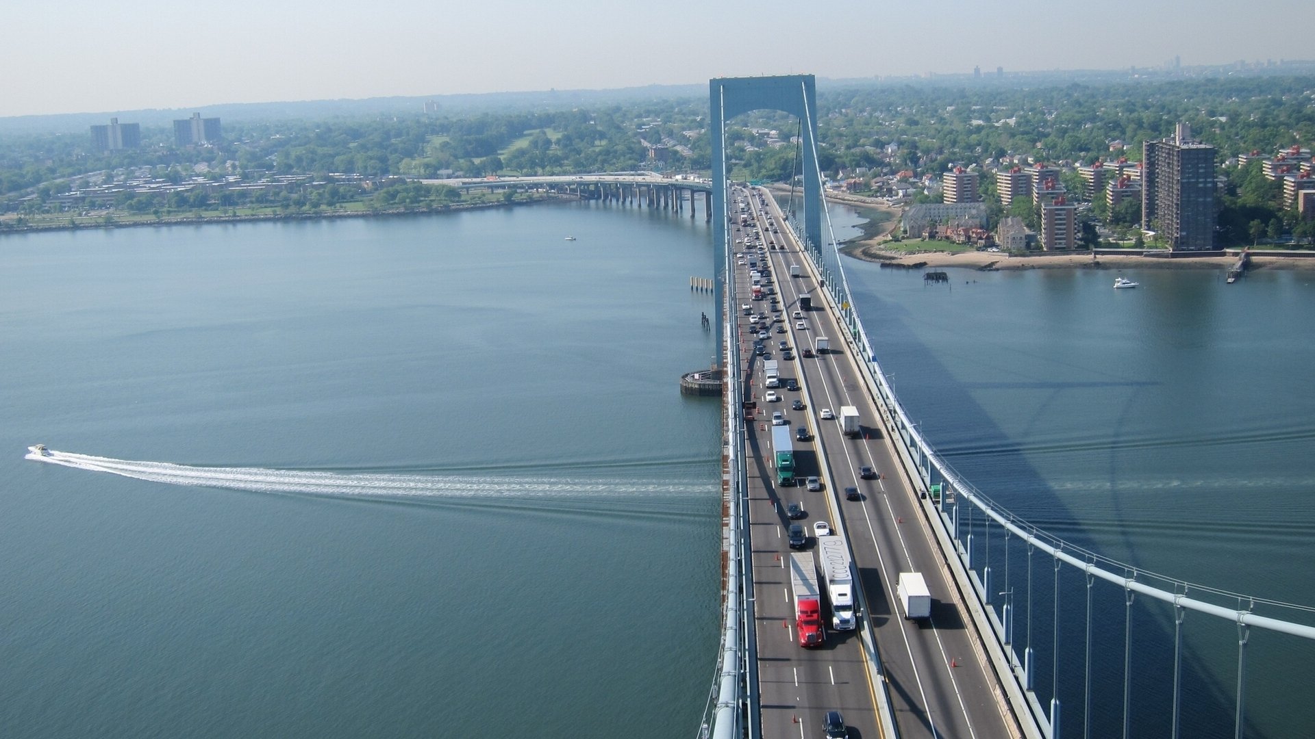 throgs cou pont new york east river pont rivière voitures panorama