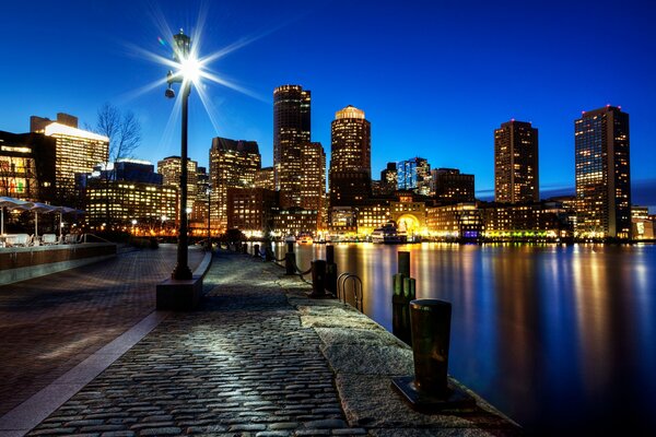 Beautiful view from the embankment in the USA on skyscrapers