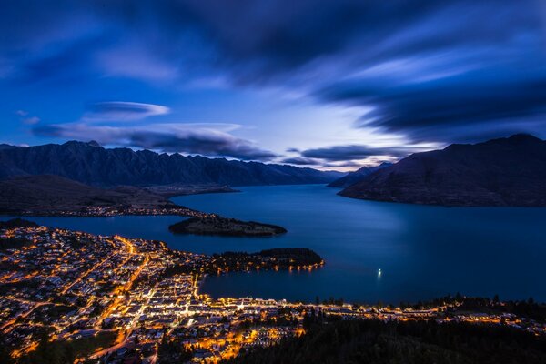 Côte de nuit endormie